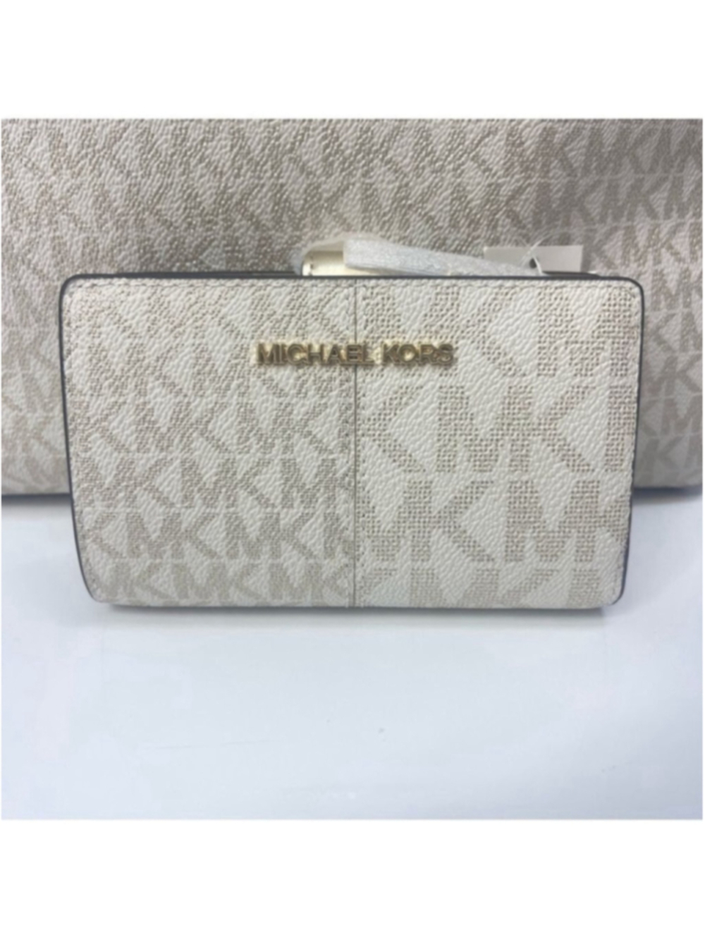 Michael Kors Chain Tote & Wallet Set MK Signature Logo Pale Gold/Cream - Picture 6 of 13